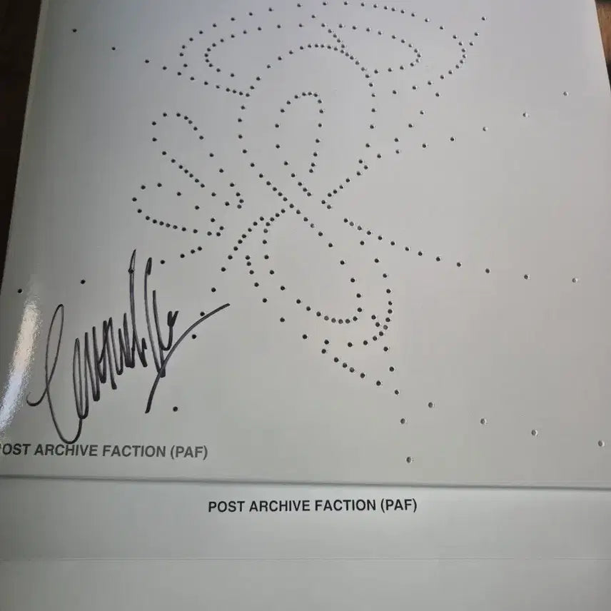 [BUNJANG] Central Cee Signed LP (Sign Version) / 센트럴씨 LP 싸인버전 판매