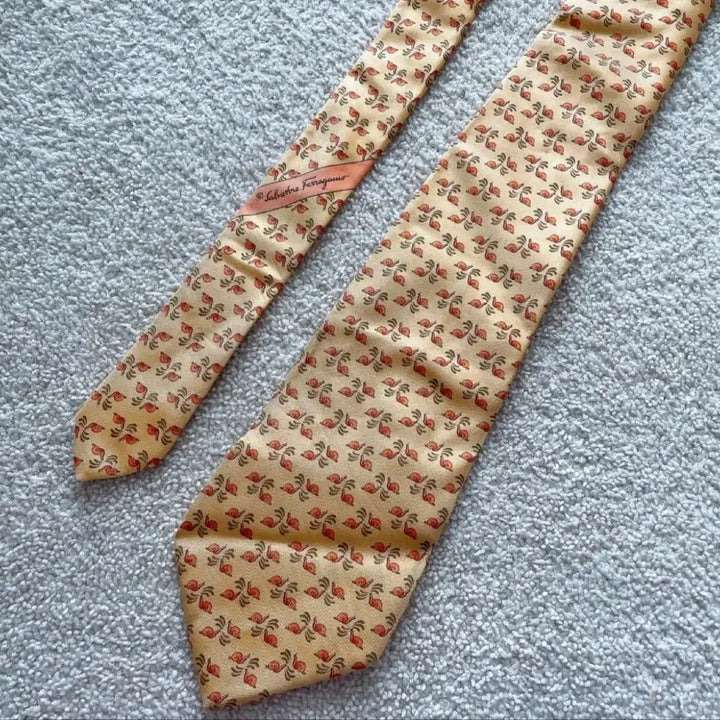 [BUNJANG] Salvatore Ferragamo Silk Necktie / 페라가모 정품 넥타이