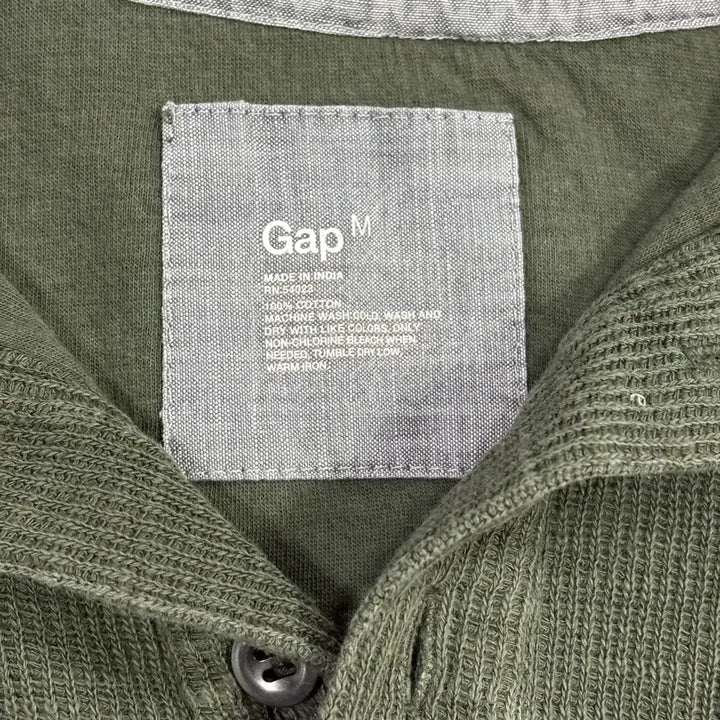 [BUNJANG] GAP Khaki Long-Sleeve T-Shirt / 갭 GAP 카키색 긴팔 티셔츠 / b4