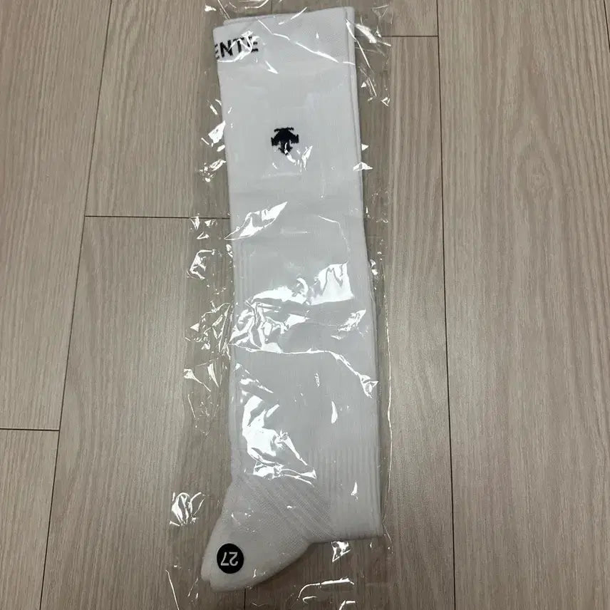 [BUNJANG] Descente Seoul Race Knee Socks White / (새상품) 데상트 서울레이스 니삭스  양말 27 팝니다.