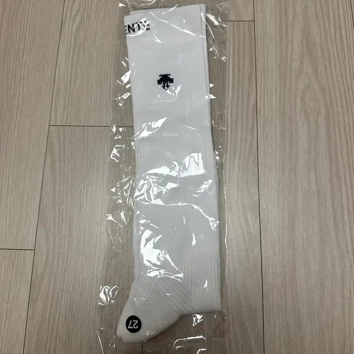 [BUNJANG] Descente Seoul Race Knee Socks White / (새상품) 데상트 서울레이스 니삭스  양말 27 팝니다.