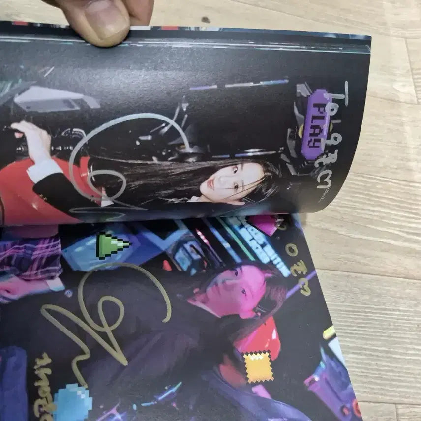 [BUNJANG] tripleS +(KR)ystal Eyes Signed Album / tripleS +(KR)ystal Eyes 사인반