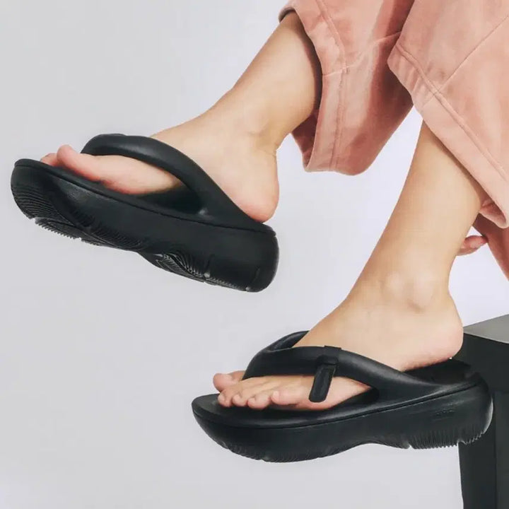 [BUNJANG] Toe and Toe Gravity Plumpy Black Sneakers / 토앤토 제로비티 플럼피 블랙 220