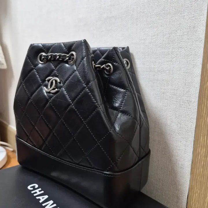 [BUNJANG] Black Quilted Leather Backpack / 블랙 퀼팅 백팩