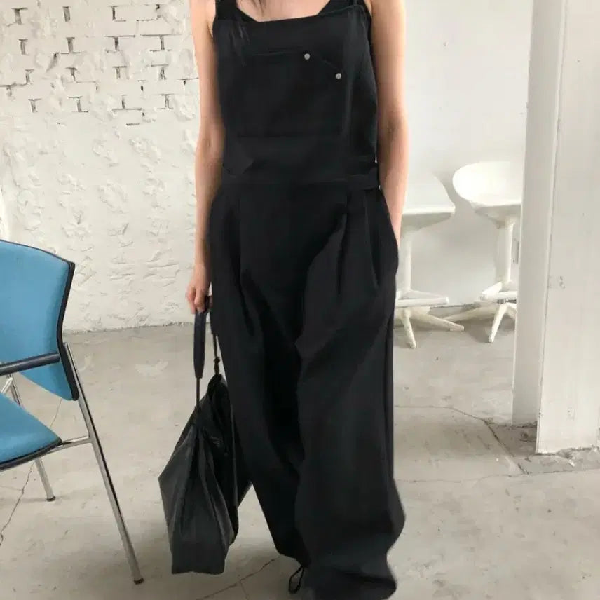 [BUNJANG] Breed Mark Woven Jumpsuit Black / 브리드 마크우븐 점프슈트 블랙