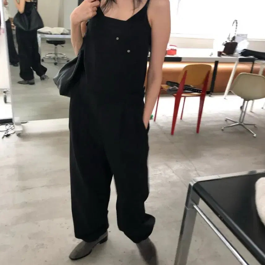 [BUNJANG] Breed Mark Woven Jumpsuit Black / 브리드 마크우븐 점프슈트 블랙