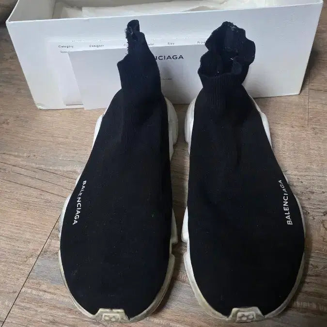 [BUNJANG] Balenciaga Speedrunner Sneakers (Size 43) / 발렌시아가 스피드러너 43사이즈 판매