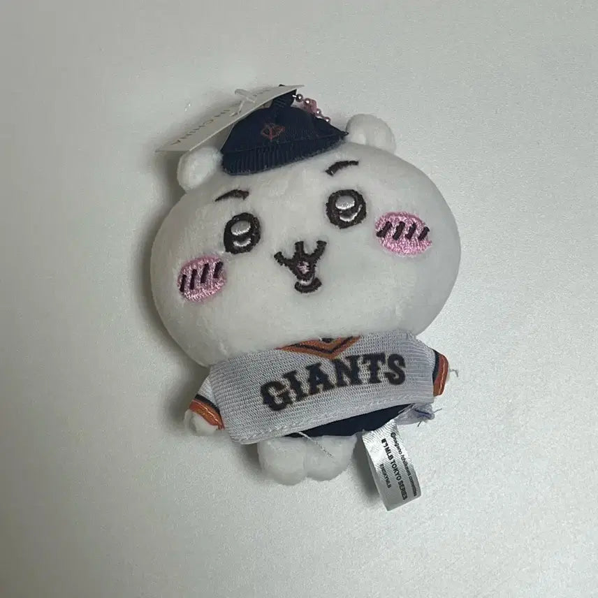[BUNJANG] Monjjakwi Chee-ka-wa Baseball Uniform Plush Keychain / 새상품) 먼작귀 야구복 치이카와 인형 키링