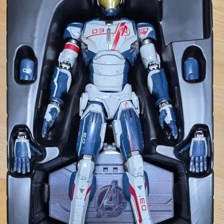[BUNJANG] Hot Toys Iron Man Iron Legion Figure / 핫토이 아이언맨 iron legion