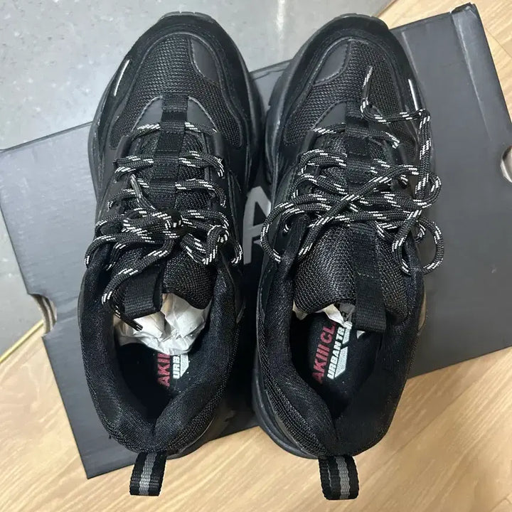 [BUNJANG] Akic Classic All Black Ugly Shoes / 아키클래식 올블랙 어글리 슈즈