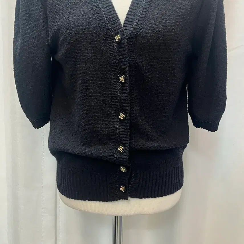 [BUNJANG] TIME Gold Button Short-Sleeve Knit Cardigan Black / TIME 금장 버튼 반팔 니트 가디건 블랙 90 새옷급