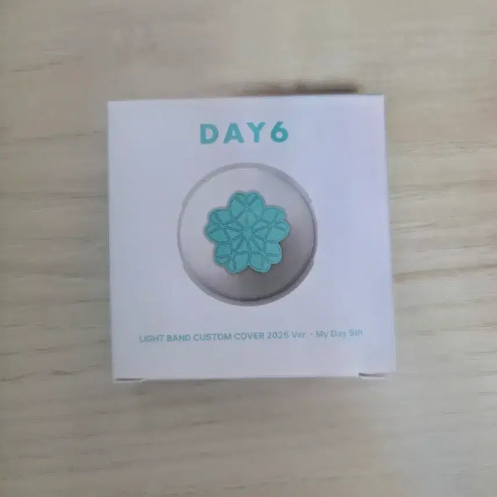 [BUNJANG] DAY6 5th Generation Made Watch Custom Light Band Cover (Sealed) / 데이식스 DAY6 마데워치 커스텀 마데 5기 미개봉