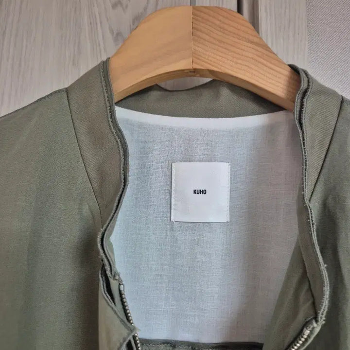 [BUNJANG] KUHO Khaki Bomber Jacket / KUHO 구호 카키색 봄버 자켓 85-94-160