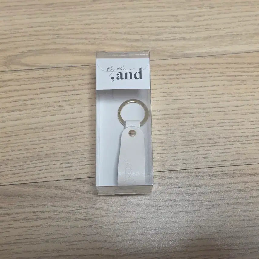 [BUNJANG] Roy Kim Keyring / 로이킴 and 키링 팝니다