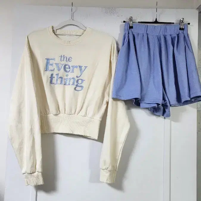 [BUNJANG] Ivory Sweatshirt and Lavender Skirt Pants Set / 아이보리 맨투맨 + 라벤더 치마바지 세트 새상품