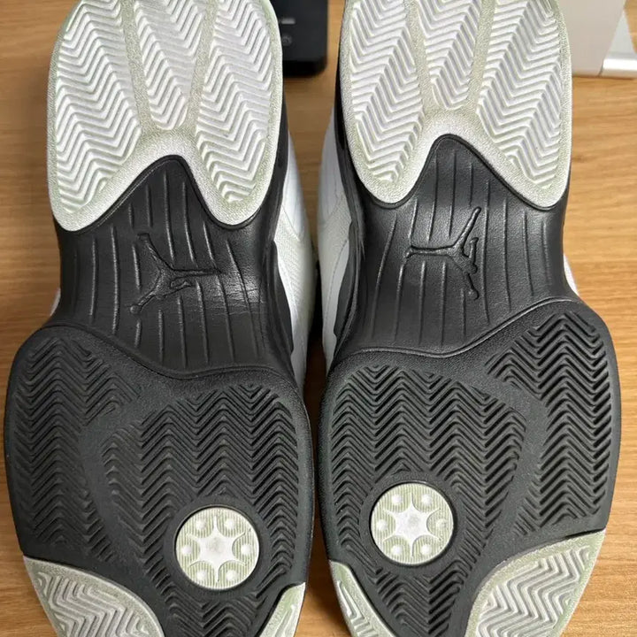 [BUNJANG] Jordan Max Aura 6 Size 290 / 조던 맥스아우라 6 290사이즈