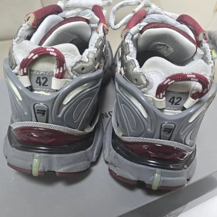 [BUNJANG] Balenciaga New Runner Burgundy Size 42 / 발렌시아가 뉴러너 버건디 42
