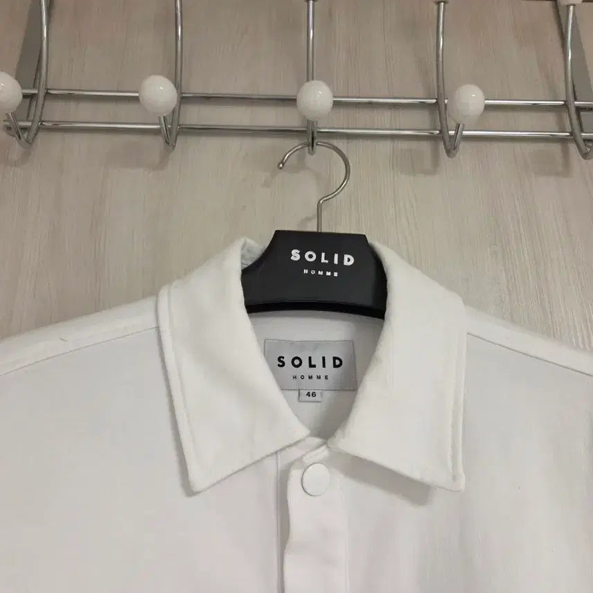 [BUNJANG] Solid Homme 25FW Snap Button Collar Short Sleeve T-Shirt / 솔리드옴므 25FW 스냅버튼 카라 반팔 티셔츠 46