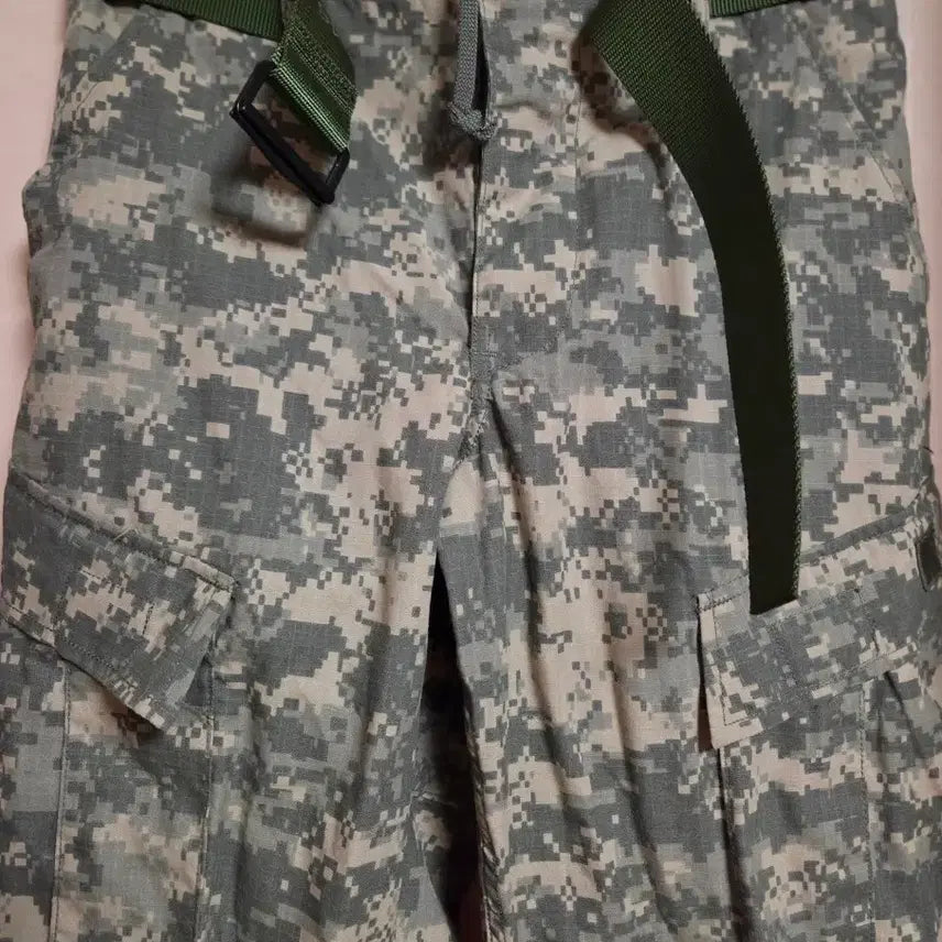 [BUNJANG] Digital Pixel Camo Cargo Pants with Belt / 디지털 픽셀 카모 카고 바지+벨트