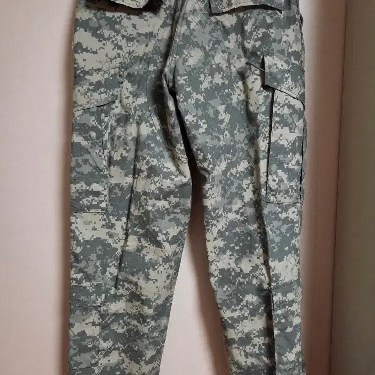 [BUNJANG] Digital Pixel Camo Cargo Pants with Belt / 디지털 픽셀 카모 카고 바지+벨트