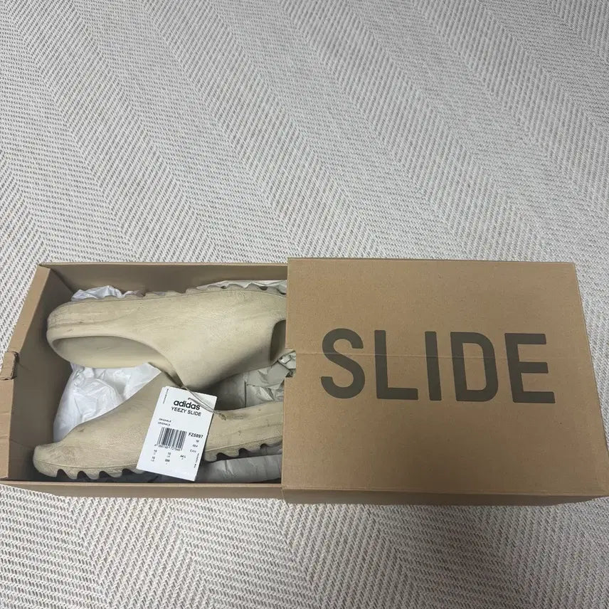 [BUNJANG] Adidas Yeezy Slide Bone Size 285 / 이지 슬라이드 본 285