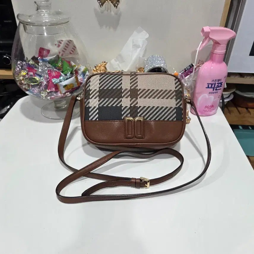 [BUNJANG] Daks Leather Crossbody Bag / 닥스크로스가방
