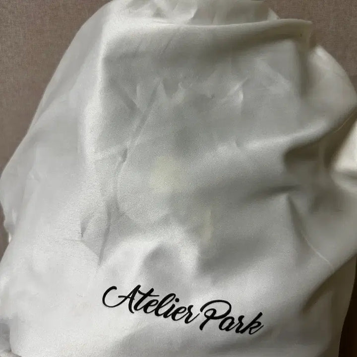[BUNJANG] Atelier Park Claude Bag Suede Brown / 아뜰리에파크 클로드백 스웨이드 브라운