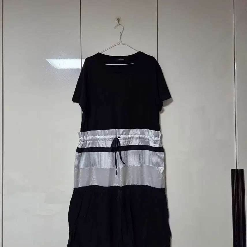[SOLD OUT] 유니끄 UNIQHE 블랙 배색 롱 원피스