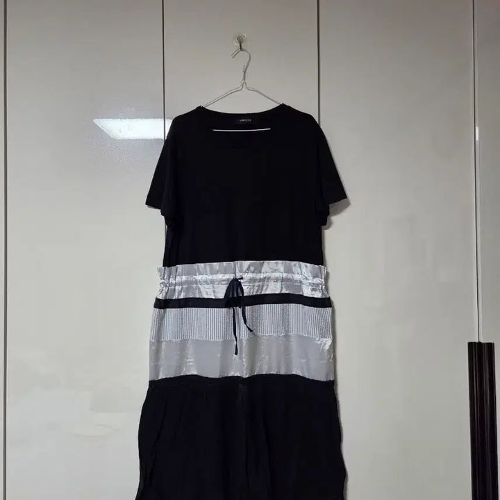 [SOLD OUT] 유니끄 UNIQHE 블랙 배색 롱 원피스