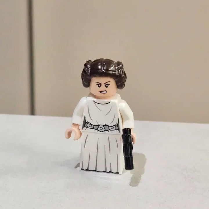 [BUNJANG] LEGO Star Wars Princess Leia Minifigure / 레고스타워즈 레아공주 미니피규어