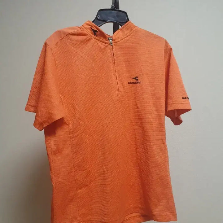 [BUNJANG] Diadora Orange Half-Zip Short Sleeve T-Shirt Women&