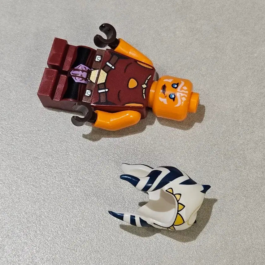[BUNJANG] LEGO Star Wars Ahsoka Tano Minifigure (Short Legs) / 레고스타워즈 아소카타노 미니피규어