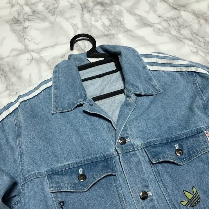 [BUNJANG] Adidas x Fiorucci Denim Jacket (Jisoo Version) / 아디다스 피오루치 청자켓 데님자켓 지수 자켓