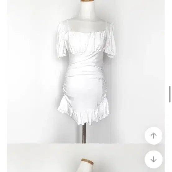 [BUNJANG] Mamure Square Neck Shirring Frill Short Sleeve Daily Span Dress White / 마므레 스퀘어넥 허리 셔링 프릴 반팔 데일리 스판 원피스 화이트