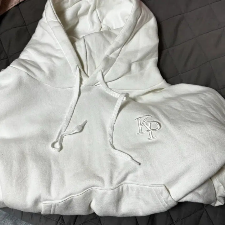 [BUNJANG] Khaki Point Hooded T-Shirt / 카키포인트 후드티