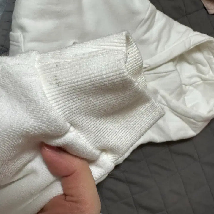 [BUNJANG] Khaki Point Hooded T-Shirt / 카키포인트 후드티