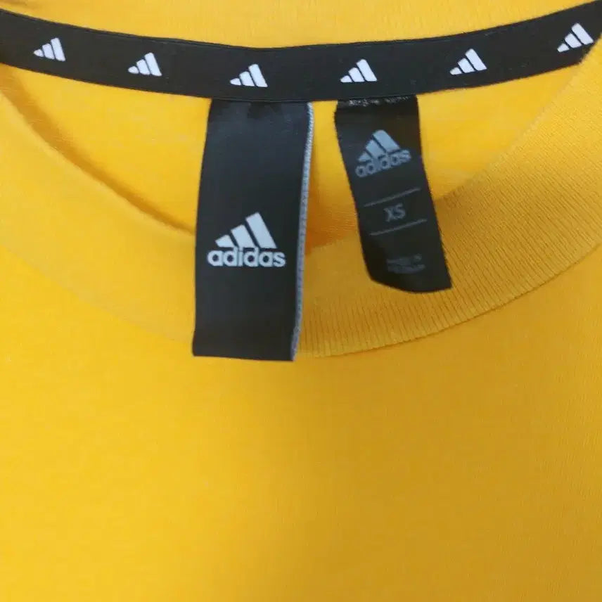 [BUNJANG] Adidas Yellow Graphic Sleeveless Top (XS) / [XS] 아디다스 옐로우 그래픽 슬리브리스 (나시)