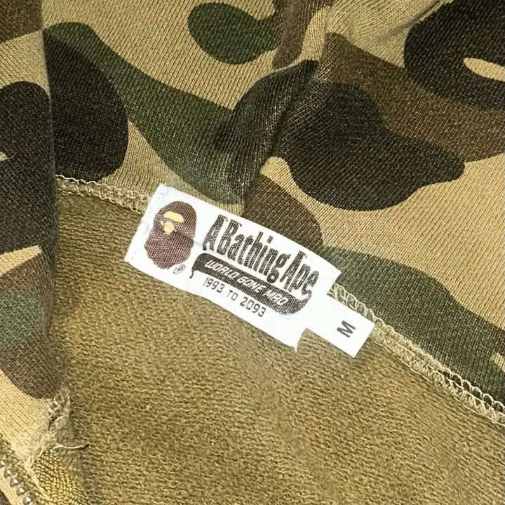 [BUNJANG] Bape Shark Camo Full Zip Hoodie Green (M) / 정품 | 베이프 샤크 카모 후드집업 녹계 m