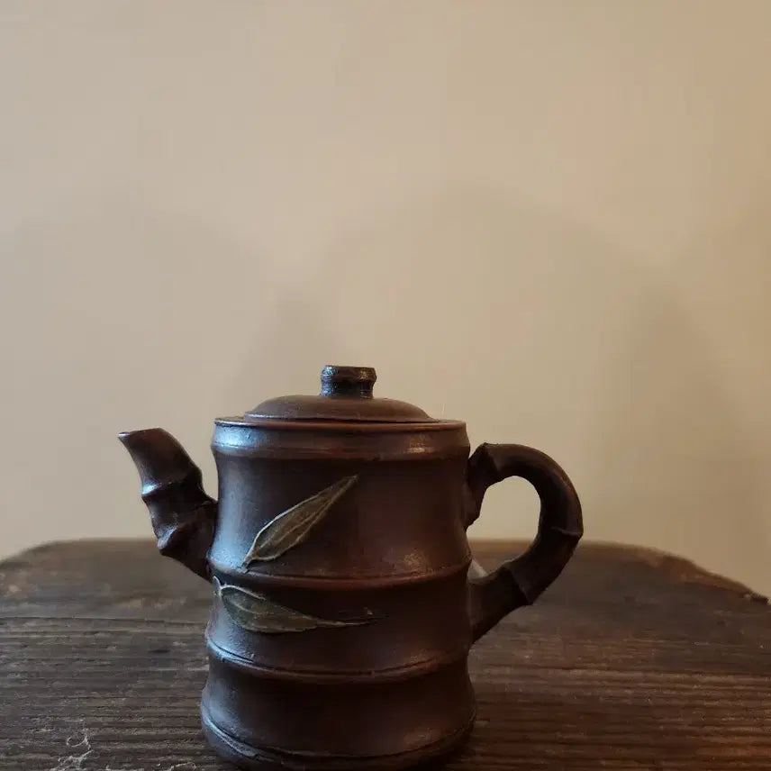[BUNJANG] Bamboo Joint Zisha Teapot (100ml) - Classic Chinese Yixing Style / 고사의 정취를 담은 죽절자사호 탁월한 절수력