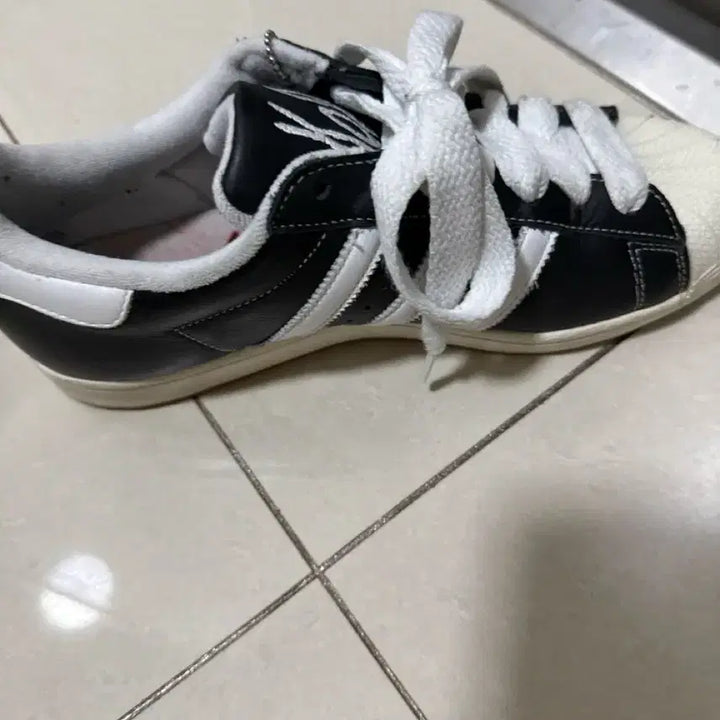 [BUNJANG] Adidas x CON Superstarr 30th Anniversary Core Black Translucent Shoes / 아디다스x콘 슈퍼스타 30주년 코어블랙 트랜슬루센트