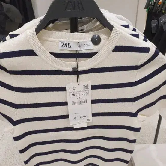 [BUNJANG] Zara Knit Crop Top / 자라 니트 크롭탑