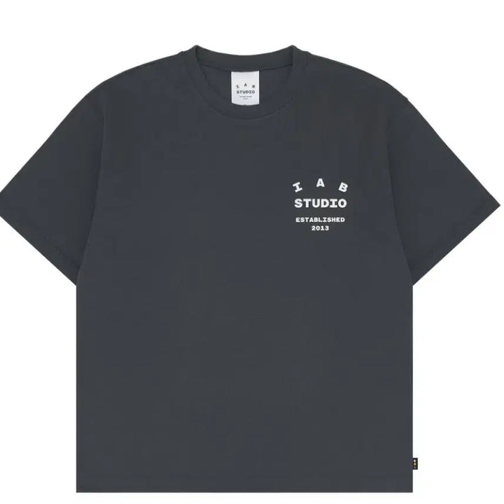[BUNJANG] IAPP STUDIO 26 IAPP T-Shirt Charcoal White L Size Sealed / L) 아이앱 스튜디오 26 아이앱 티셔츠 차콜 화이트 미개봉 새제품 판매