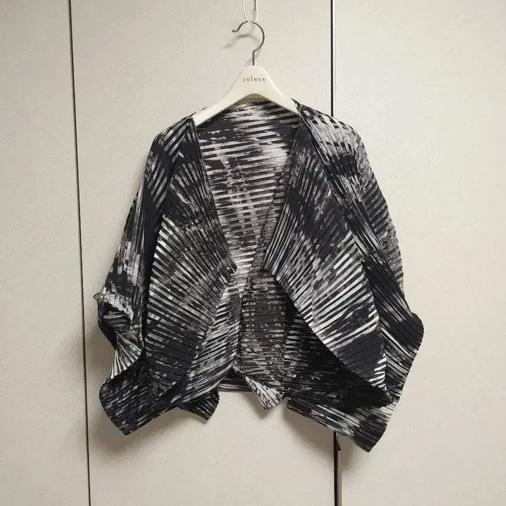 [SOLD OUT] 이세이미야케 가디건