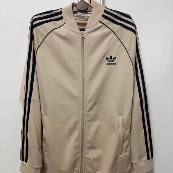 [BUNJANG] Adidas Originals Superstar SST Track Jacket Beige / 아디다스 져지 오리지널 슈퍼스타 베이지 SST 트랙 자켓