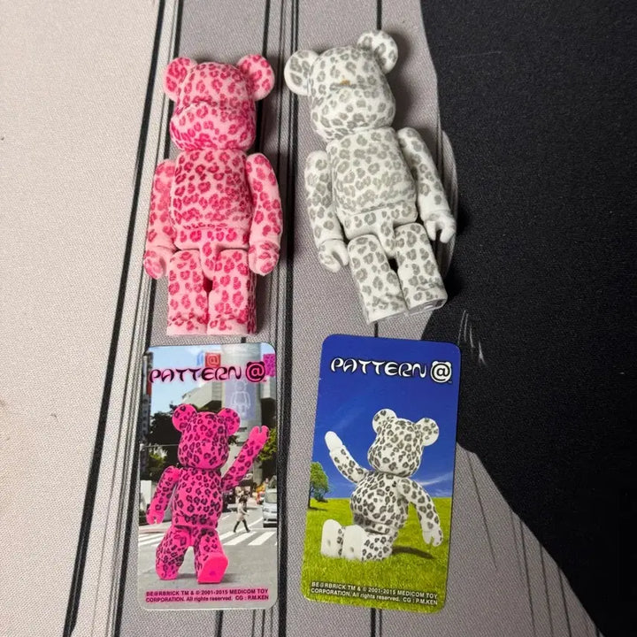 [BUNJANG] Bearbrick Series 30 Leopard Pattern &amp; Reverse Pattern Set / 베어브릭 30탄 호피 패턴 역패턴 세트