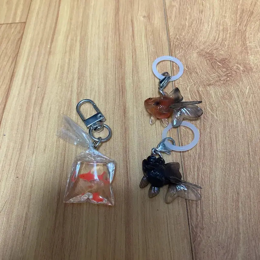 [BUNJANG] Goldfish Keychain Bundle Set (3 Types) / 금붕어 물고기 키링 3종 일괄