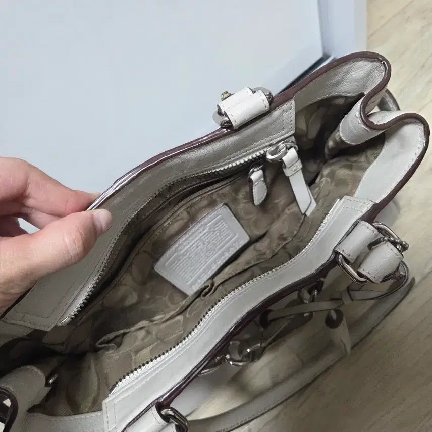 [BUNJANG] Coach Leather Handbag / 코치 가방