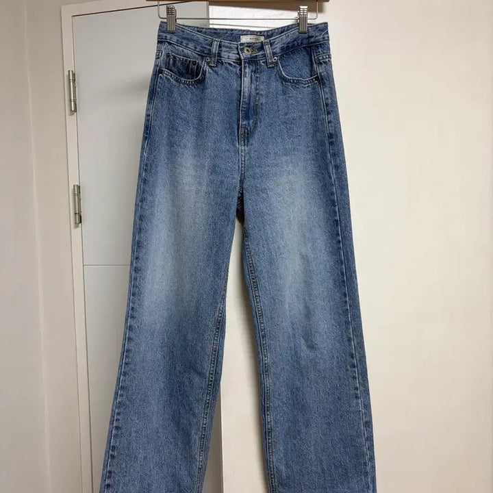 [BUNJANG] Objet Cigarette Mid-Wash Denim Pants Size S / objet 오브제 시가렛 중청데님 S