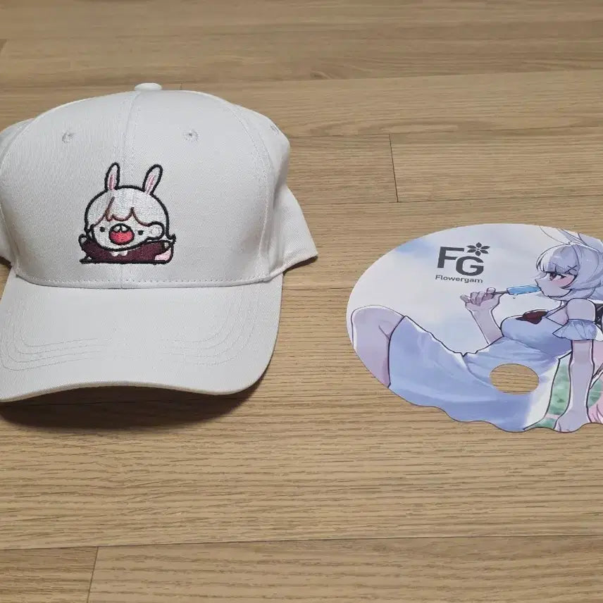 [BUNJANG] Dried Persimmon Hat + Fan Set / 꽃감이 모자+부채 팝니다