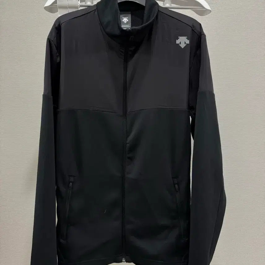 [BUNJANG] Descente Zip-Up Jacket (Size M) / 데상트 집업 자켓 95사이즈